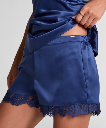 Grace Short, Blue
