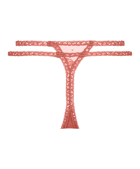 Irina Thong, Red