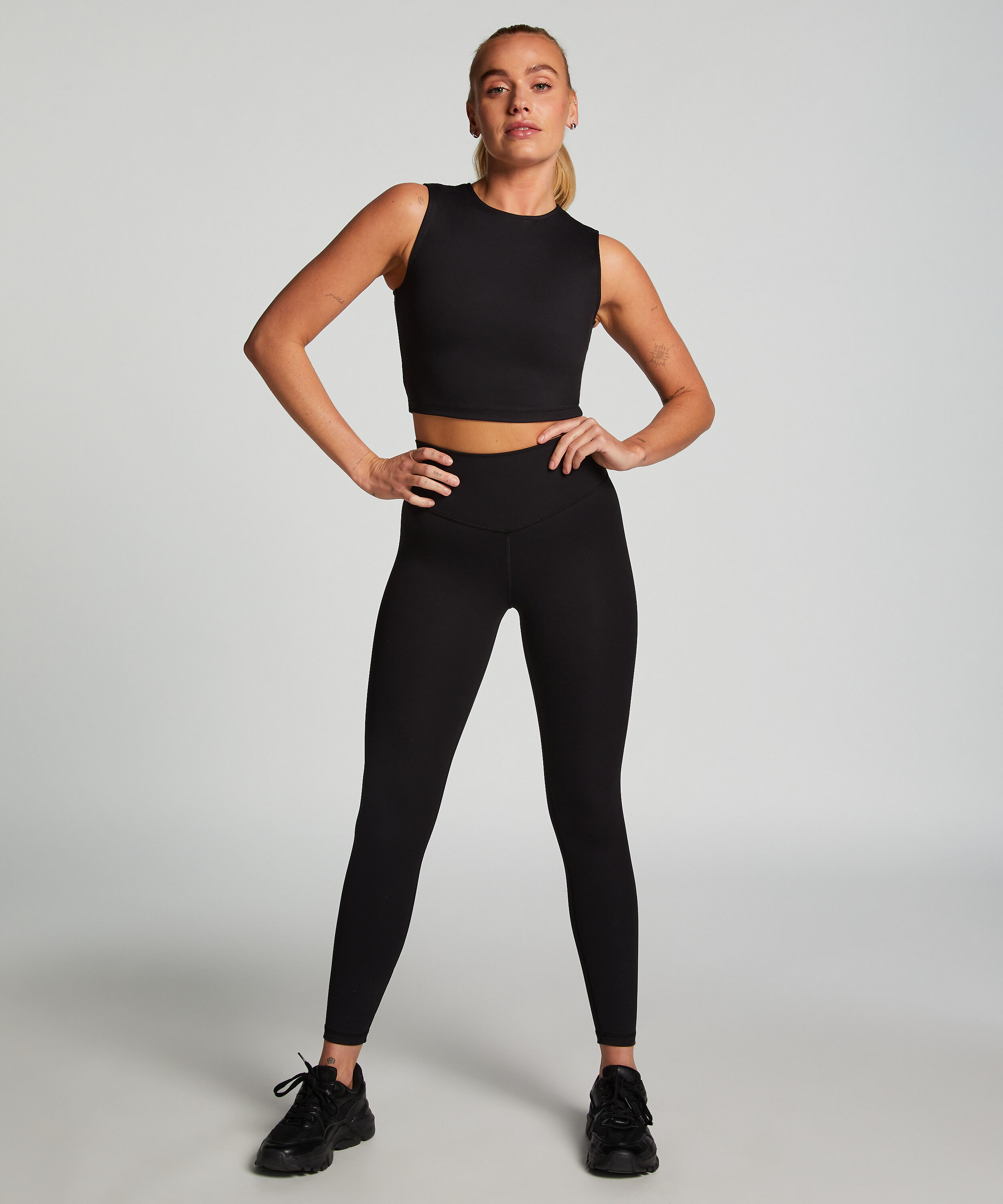 HKMX Sports Top, Black