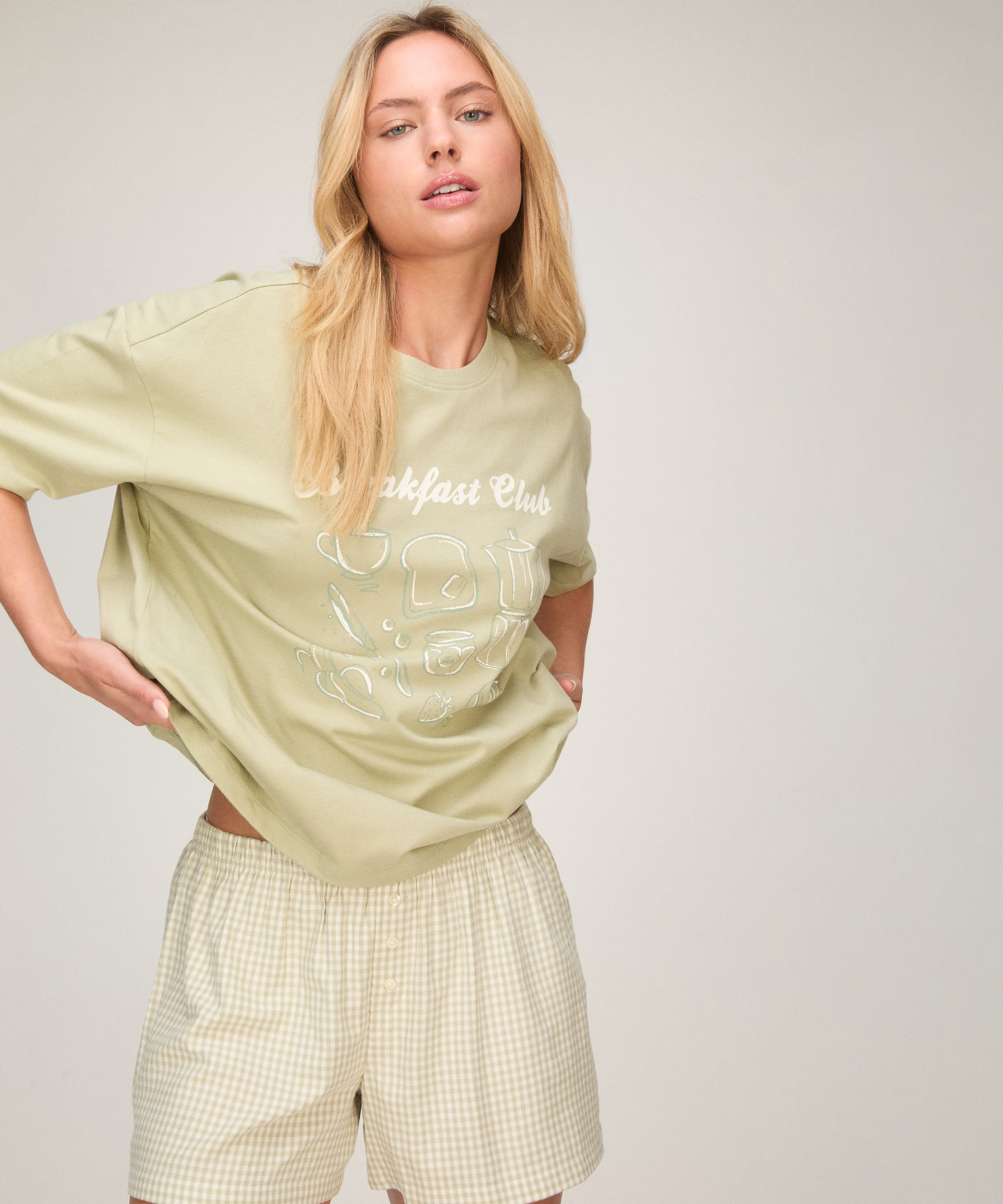 Pyjama Set with Short and T-shirt, Green, main