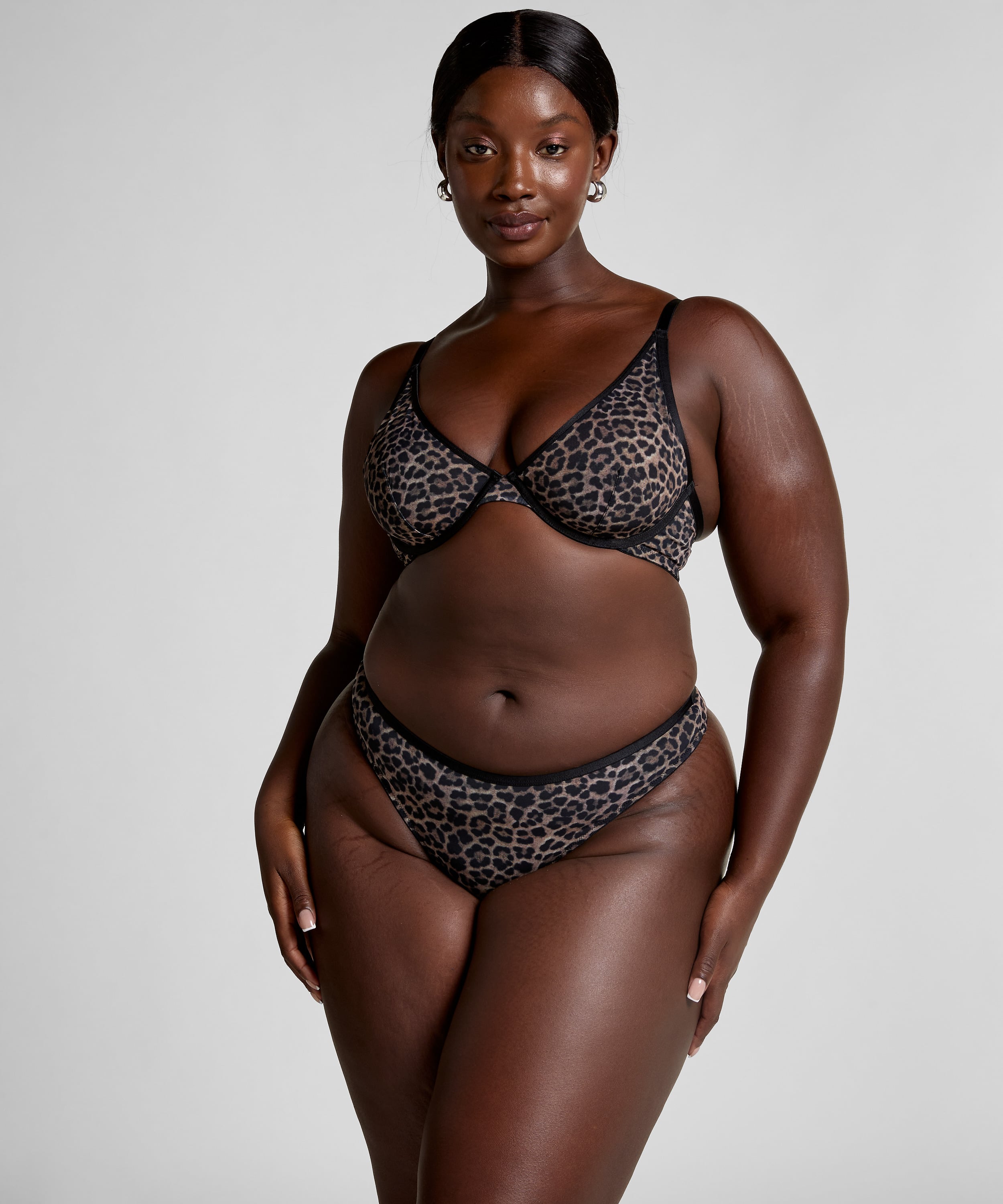 Tara Leopard Non-Padded Underwired Bra, Black, main