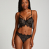 Marilee Thong, Black
