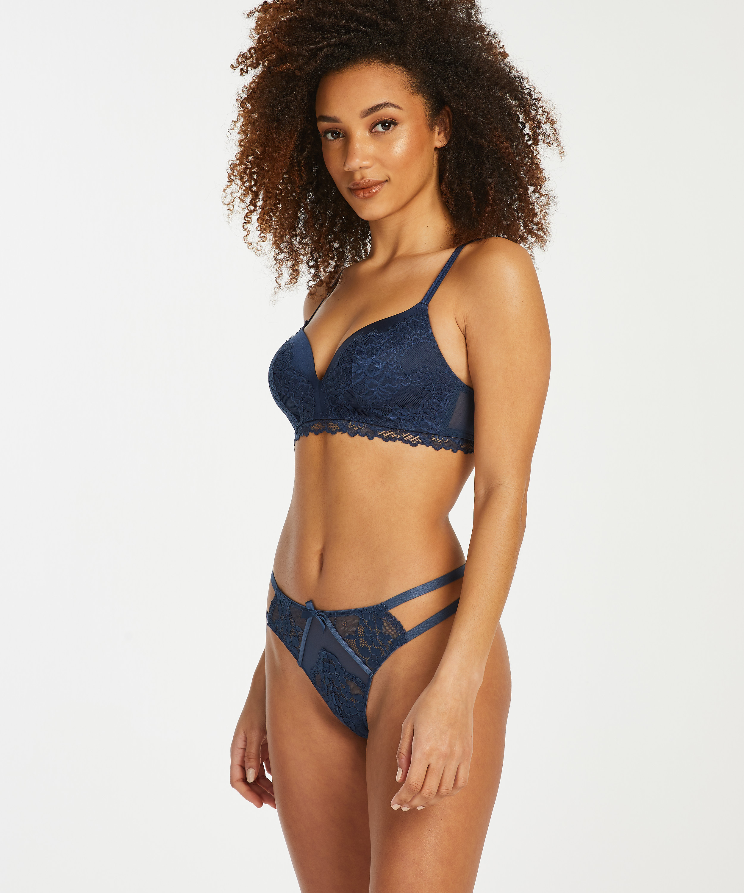 Halle thong, Blue, main