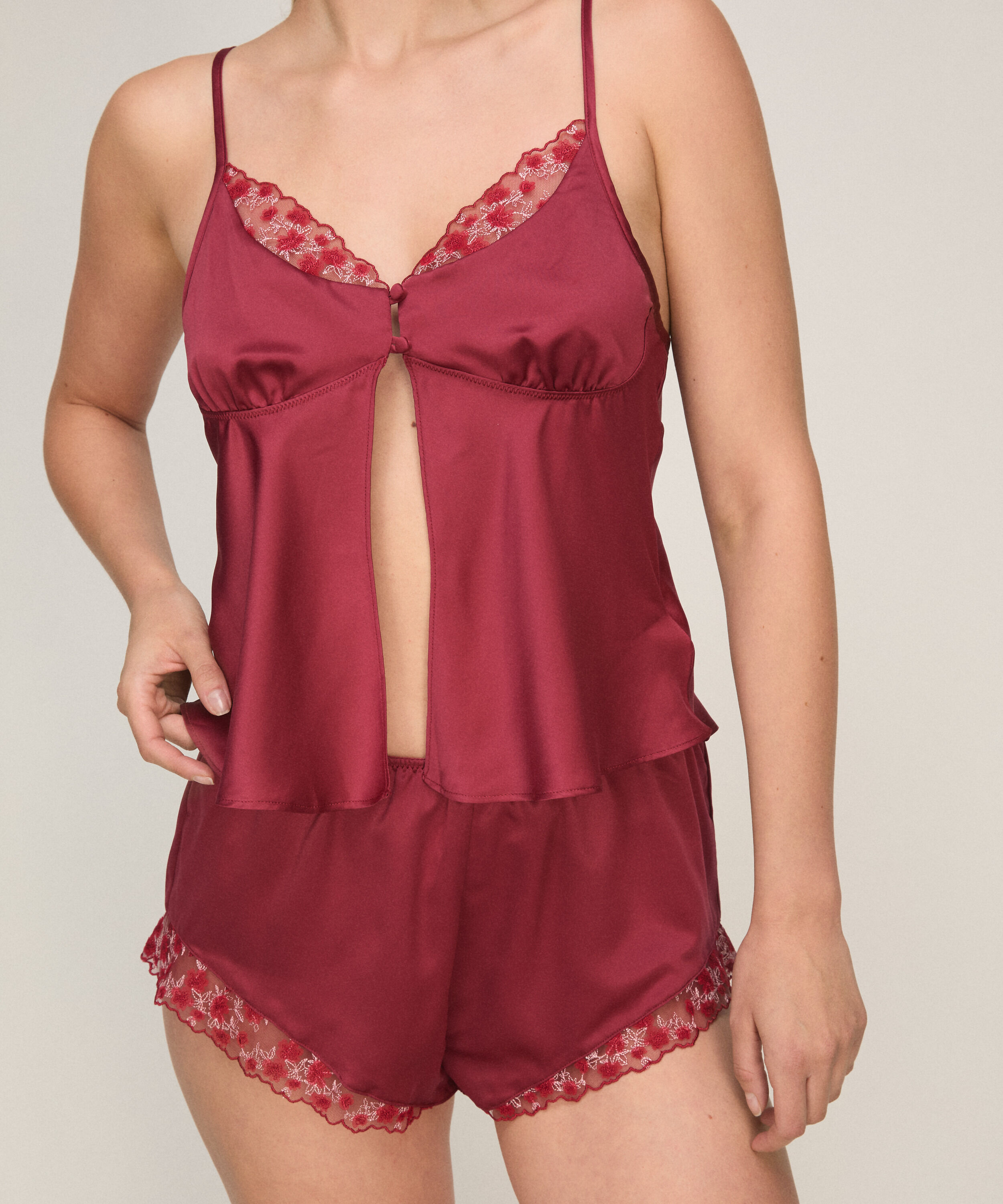 Short Chloe, Red