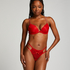 Prim Thong, Red