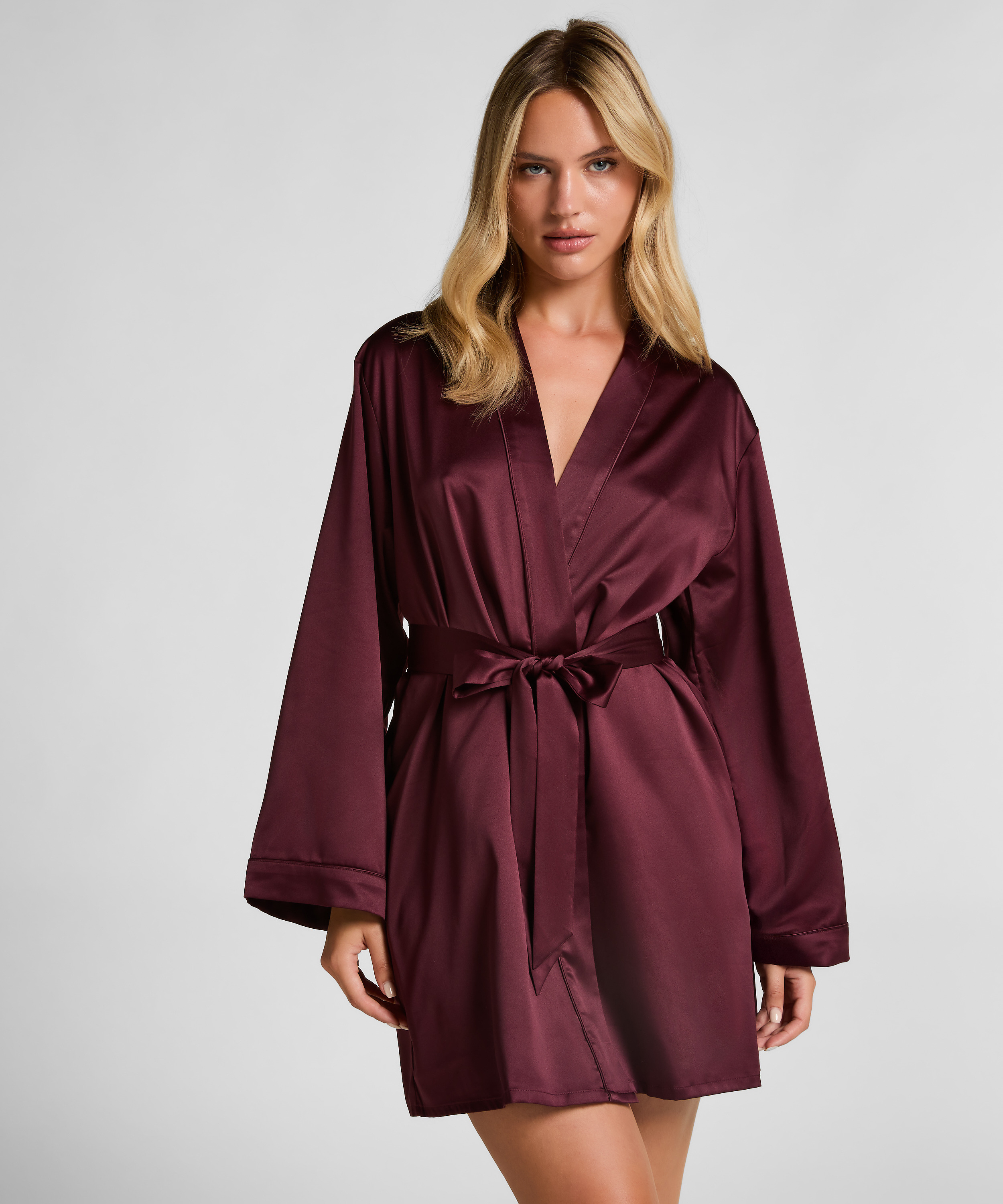 Satin Kimono, Red, main