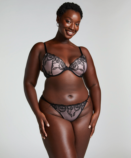 Beau Brazilian, Black