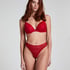 Phoebe Thong, Red