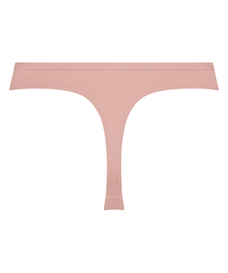 Lea Thong, Pink