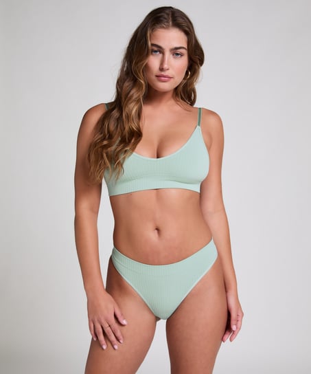 Dianne Bralette, Green