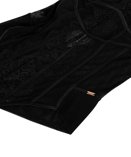 Zoe Body, Black