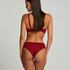 Lola Brazilian, Red