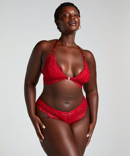 Charlotta Brazilian, Red
