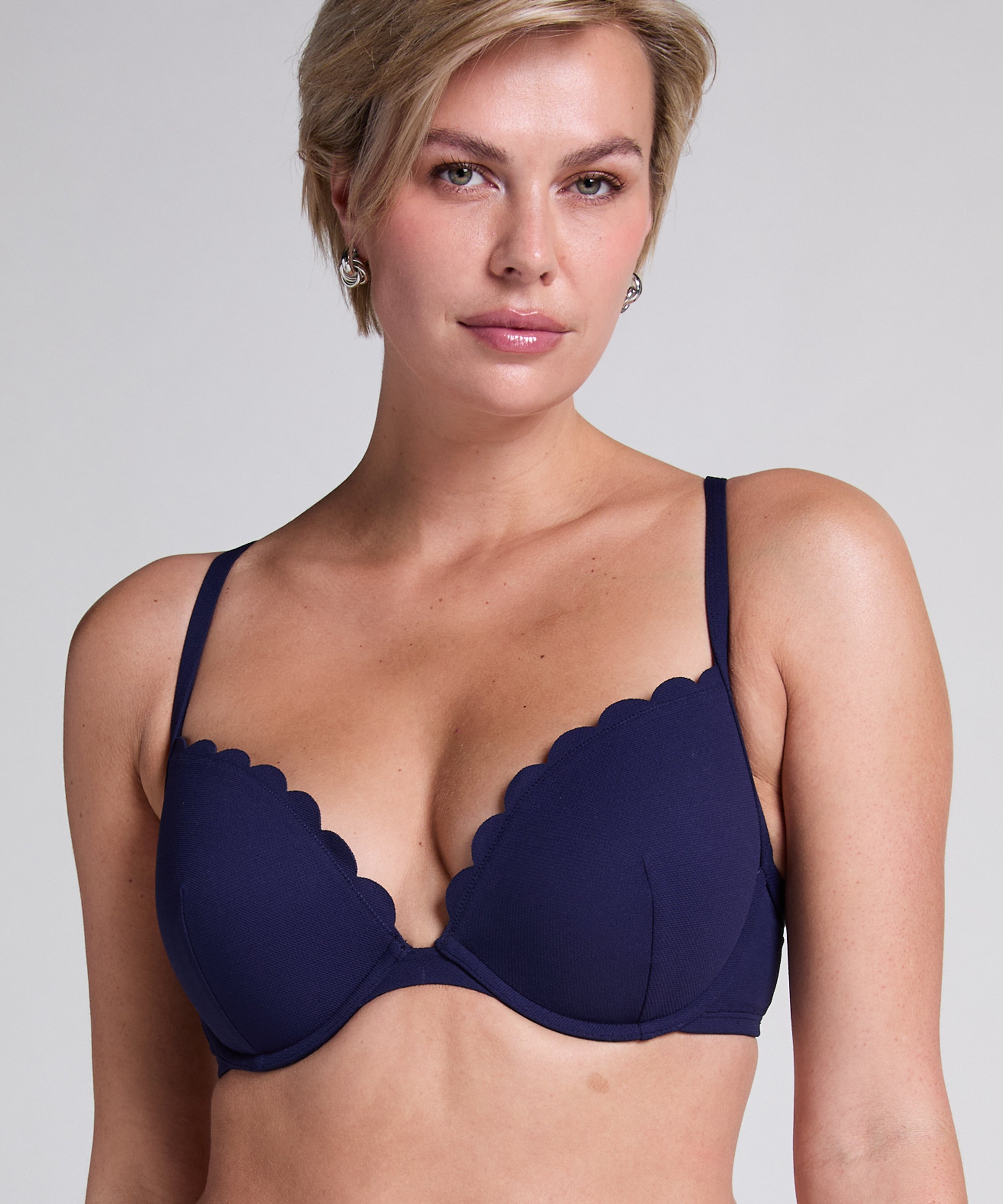 Scallop padded underwired bikini-top, Blue, main