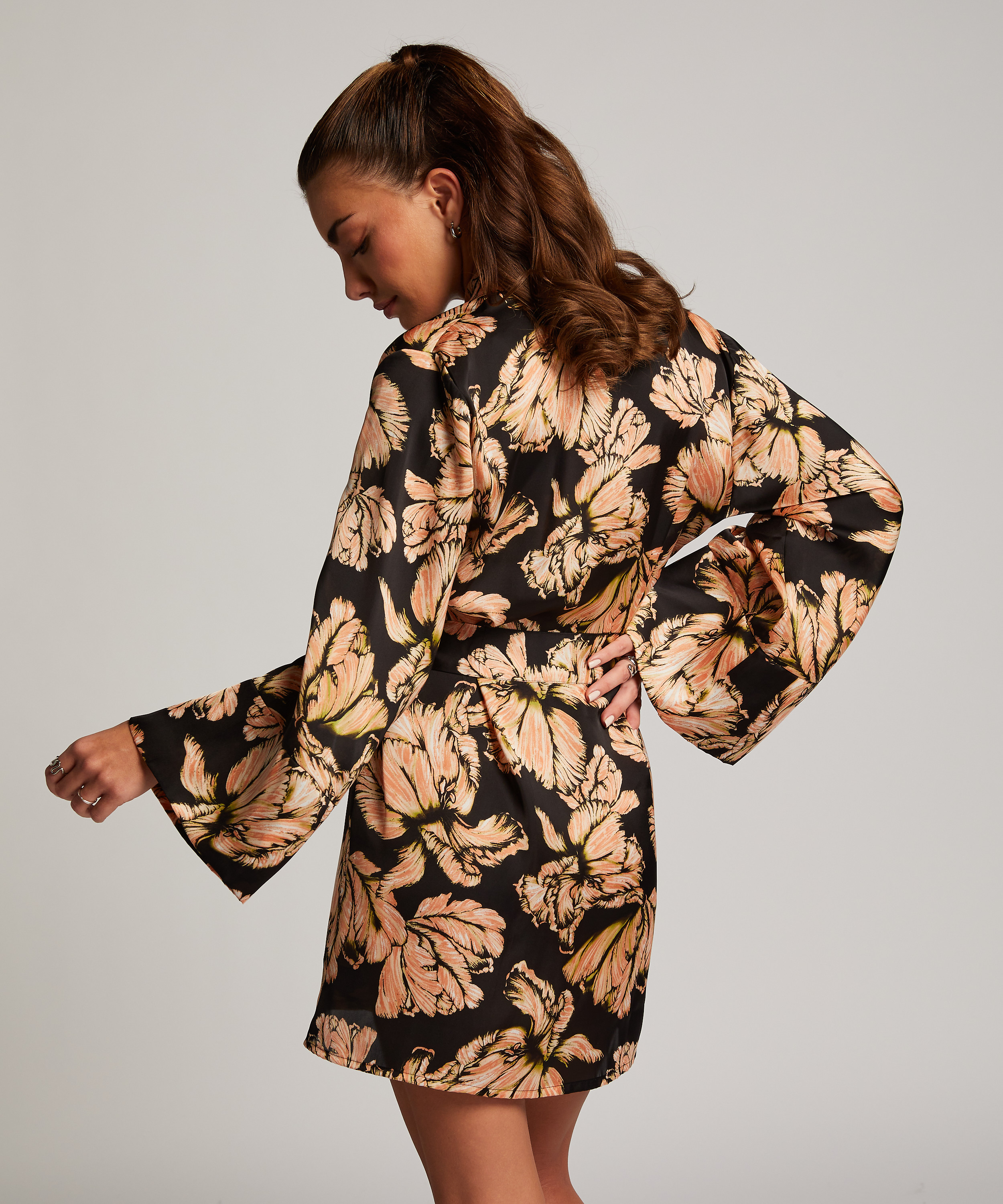 Satin Kimono, Black, main