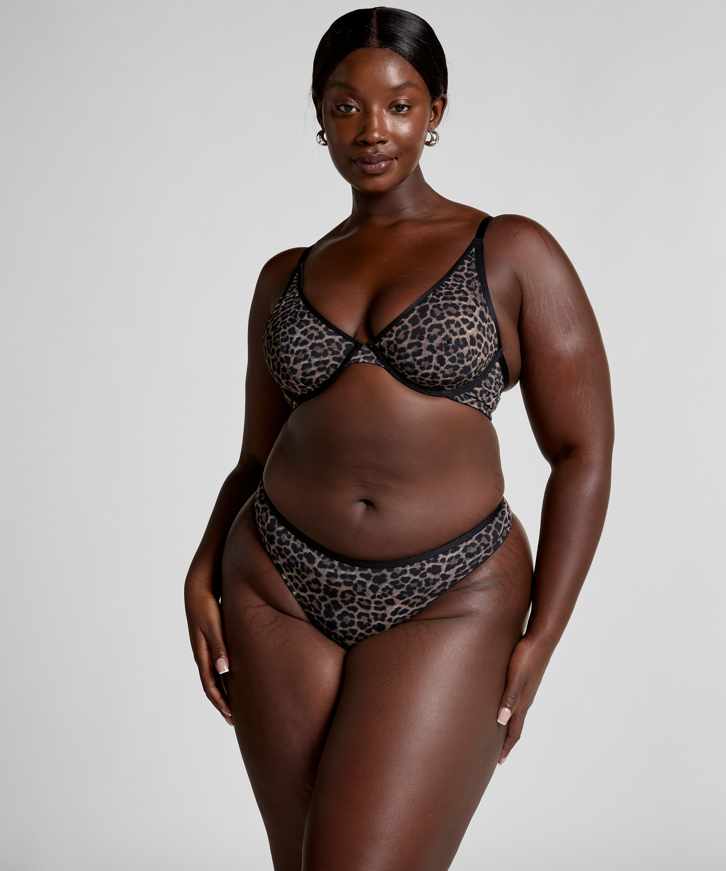 Highleg String Tara Leopard, Black, main