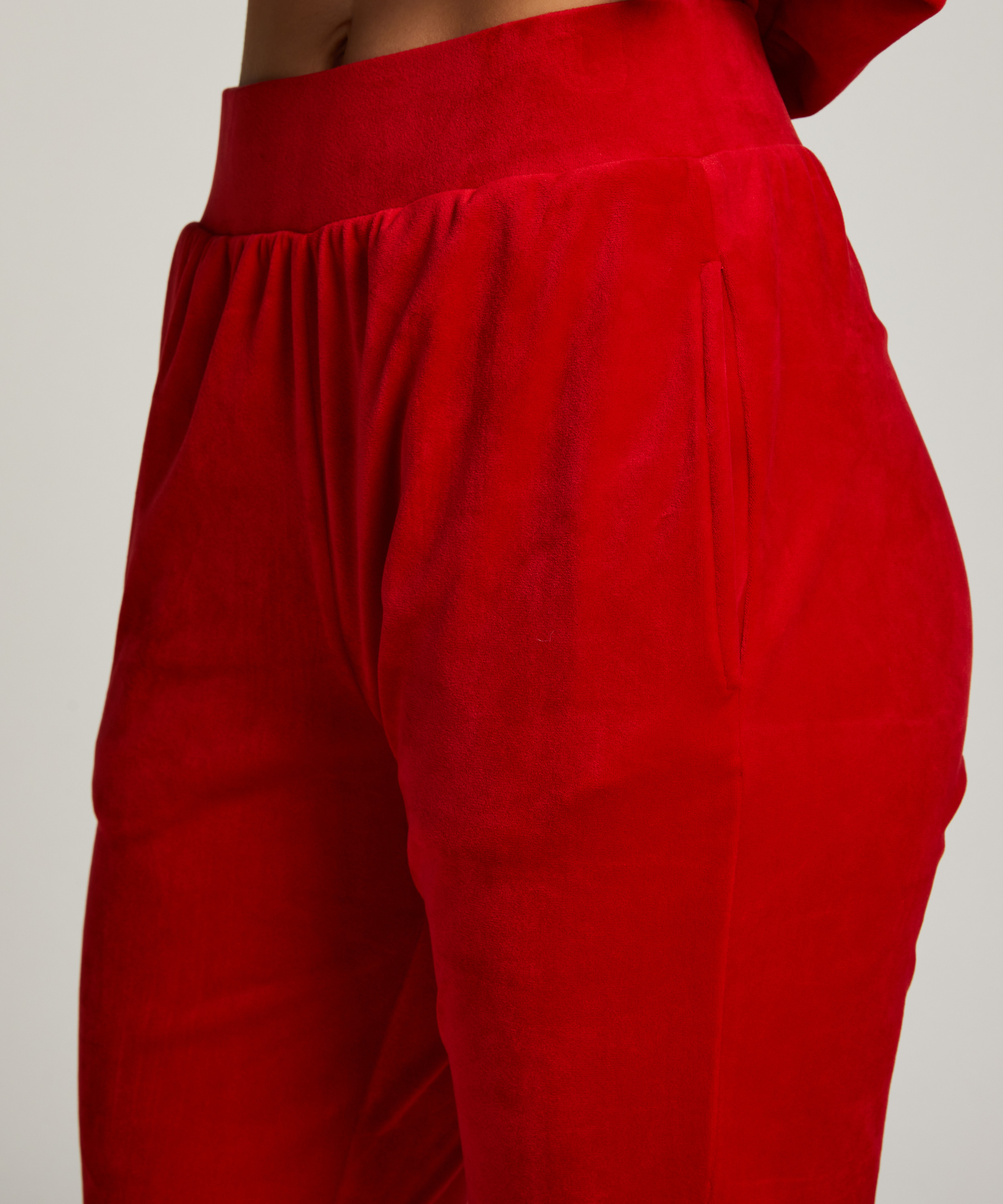 DO NOT SELL, Red, main