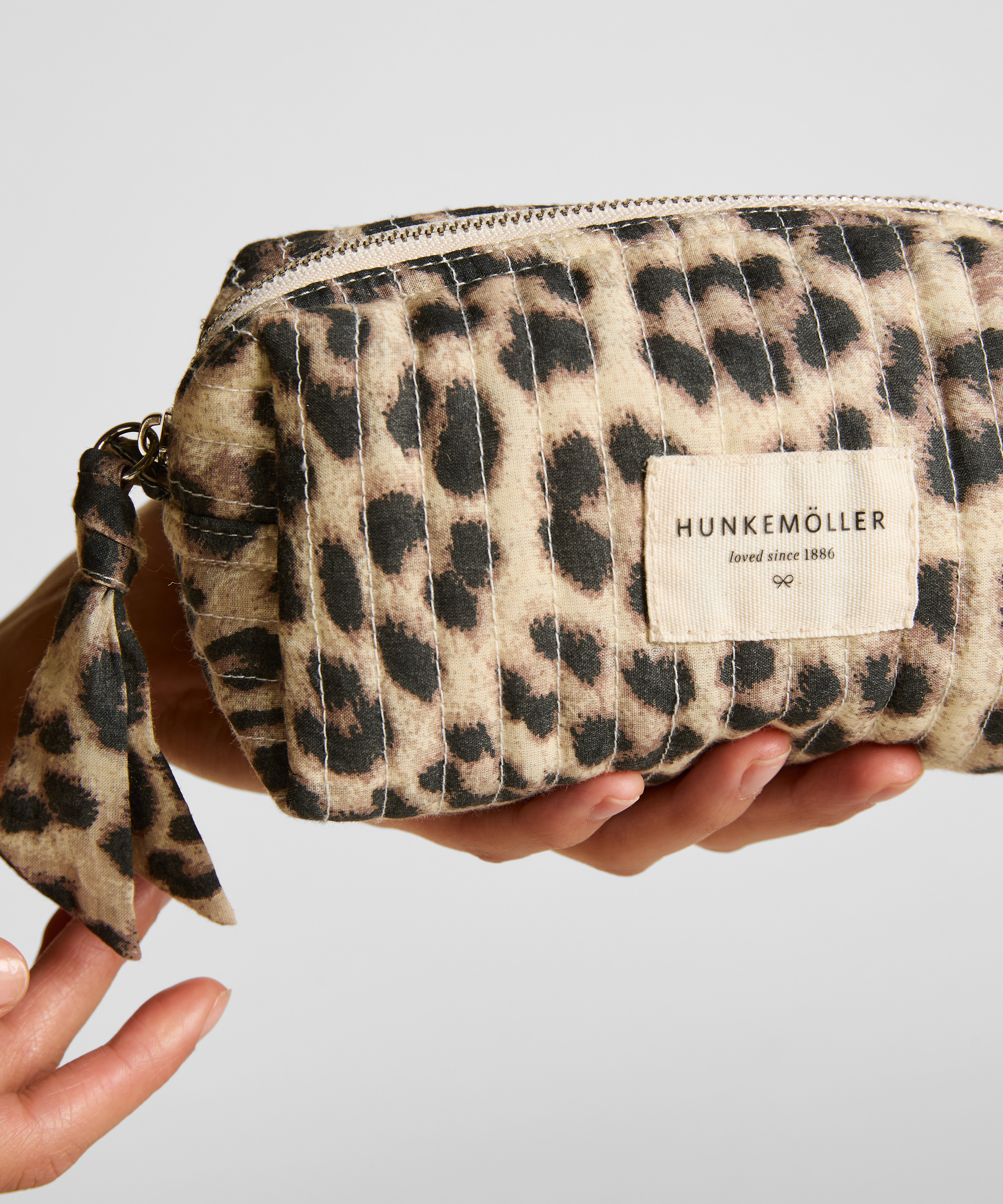 Make-Up Bag Small Leopard, White, main
