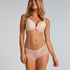 Vikki Boxer, Pink