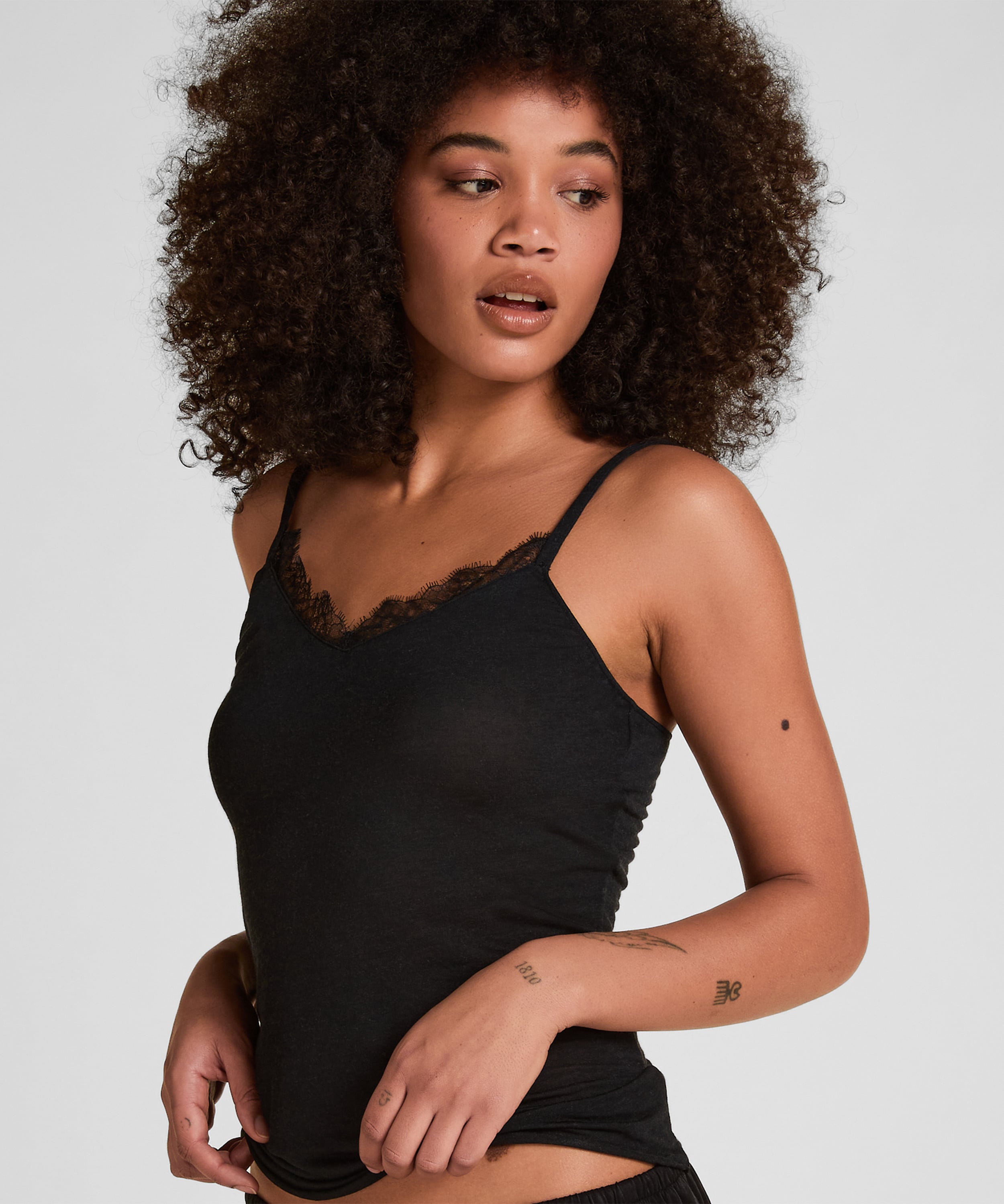 super soft Lace V-Neck cami with Cashmere, Black, main