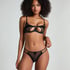 Vienna Thong, Black