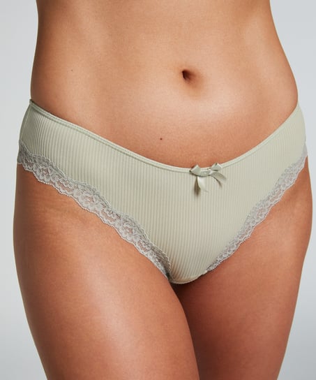 Lola Brazilian, Green