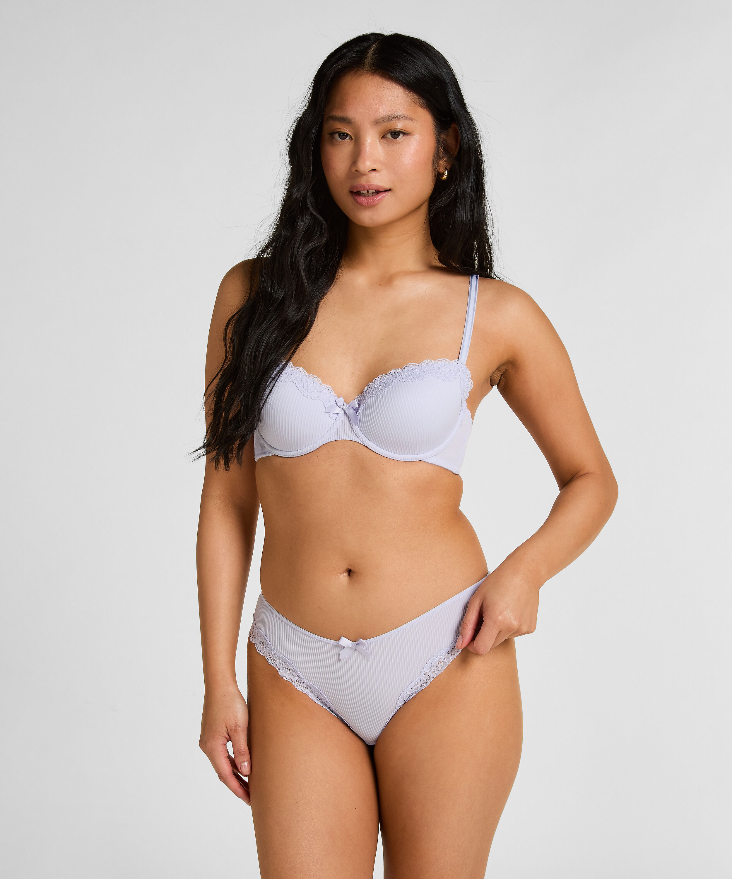 Lola Brazilian, Purple