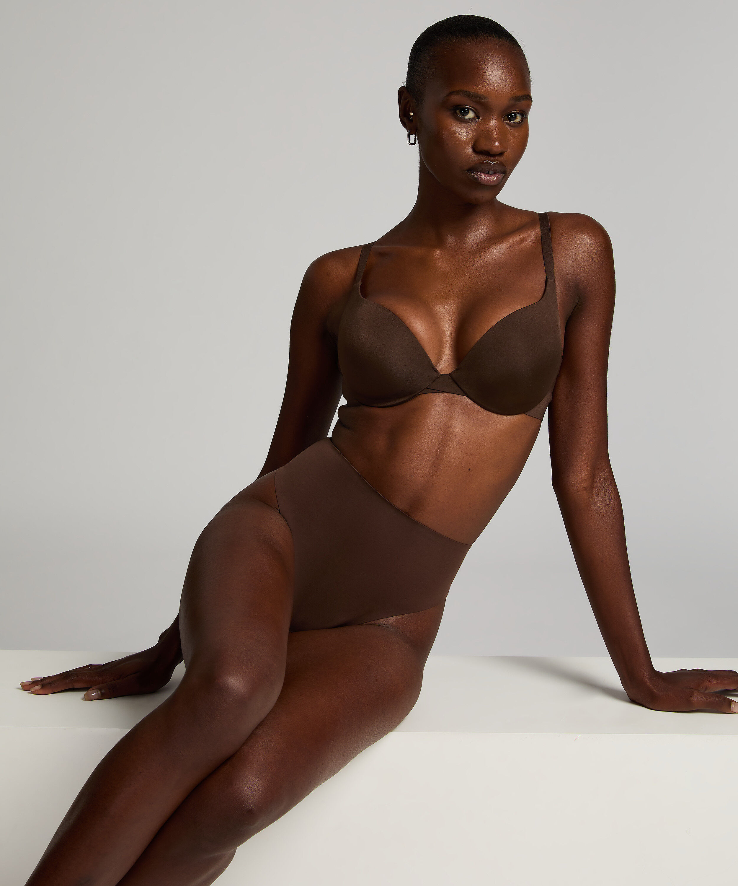 Smooth Padded Underwired Push-Up Bra, Brown