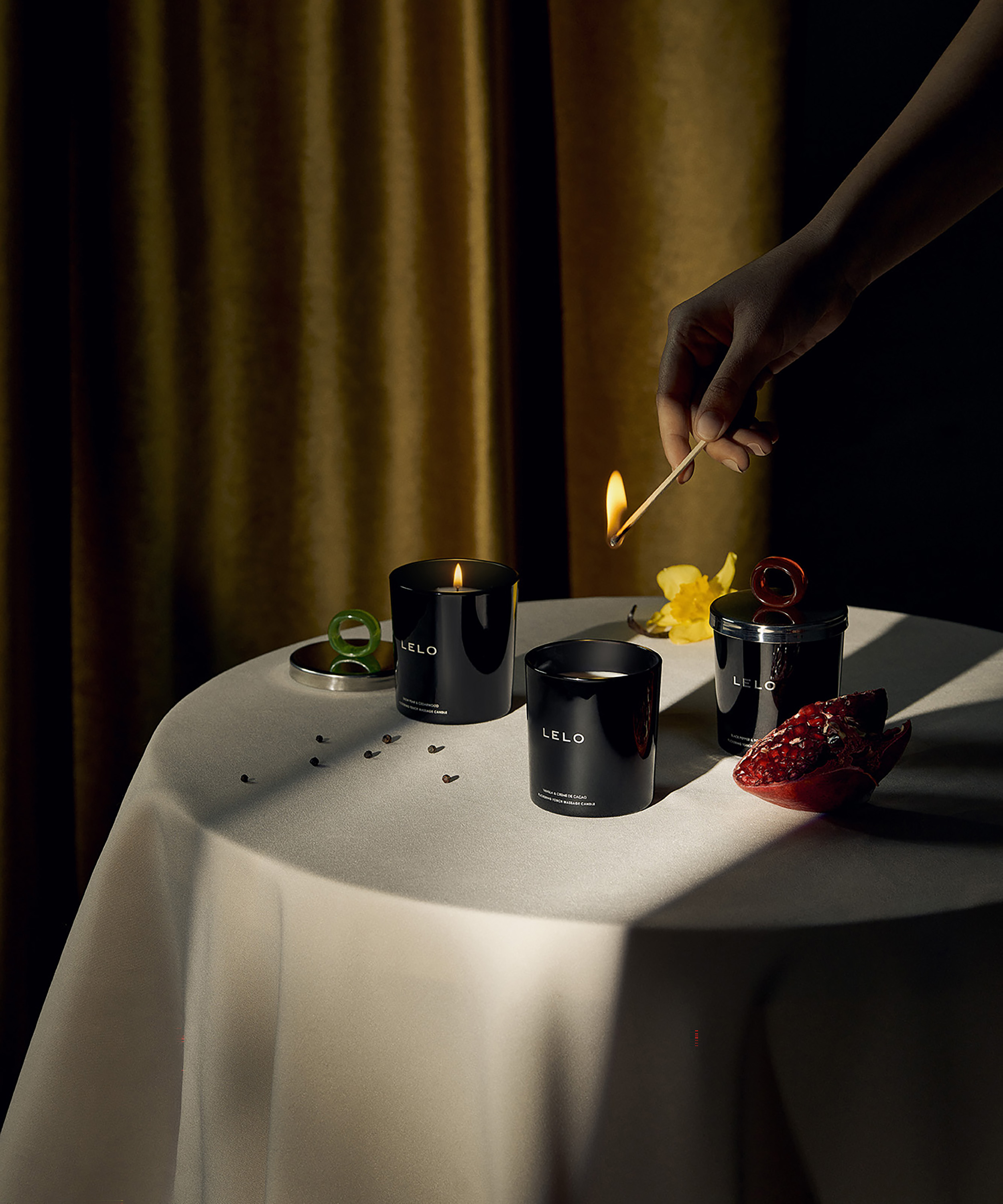 LELO Massage Candle Black peper & pomegranate, Pink, main