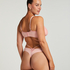 Remi Thong, Pink