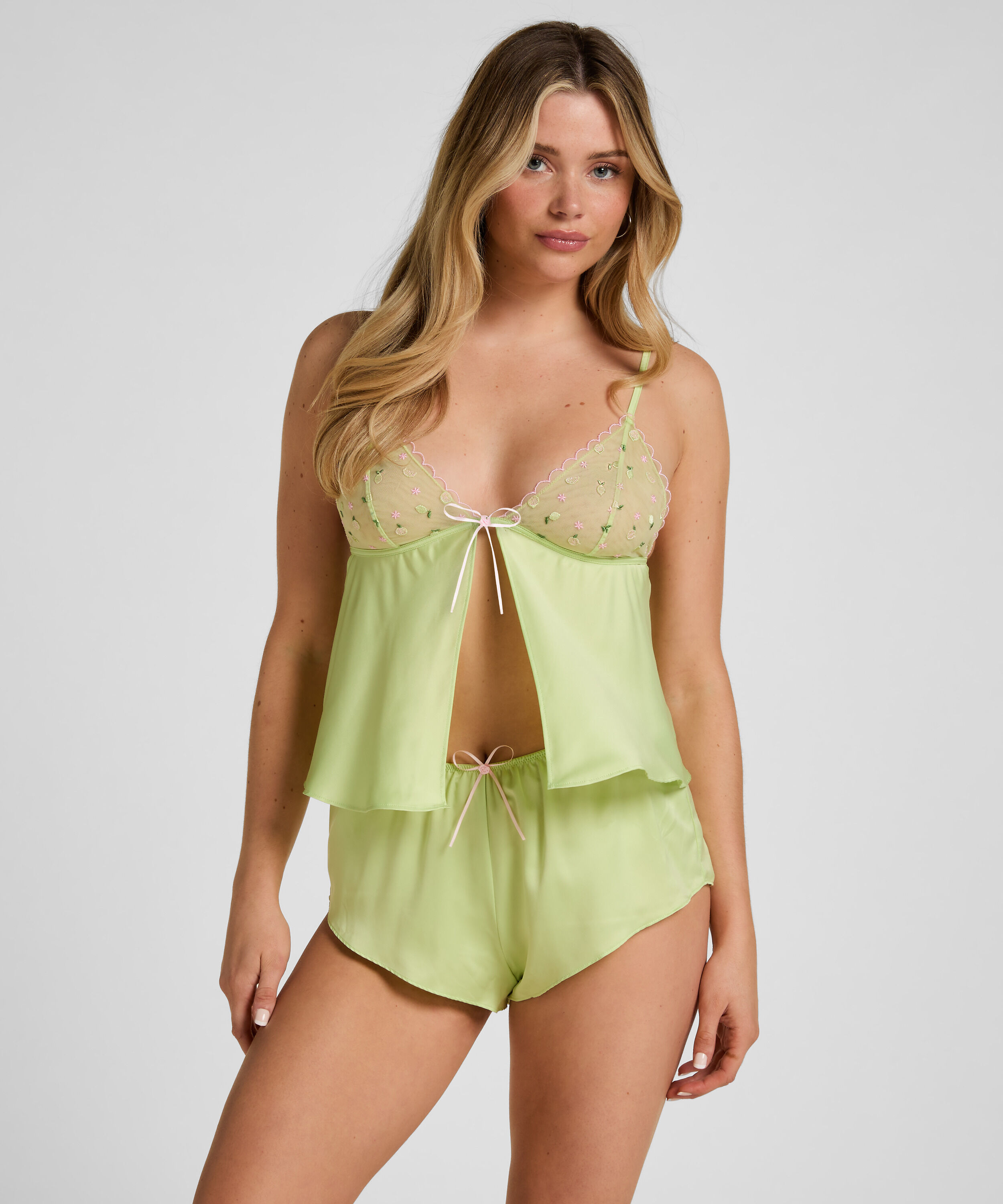 Cami Harriet, Green