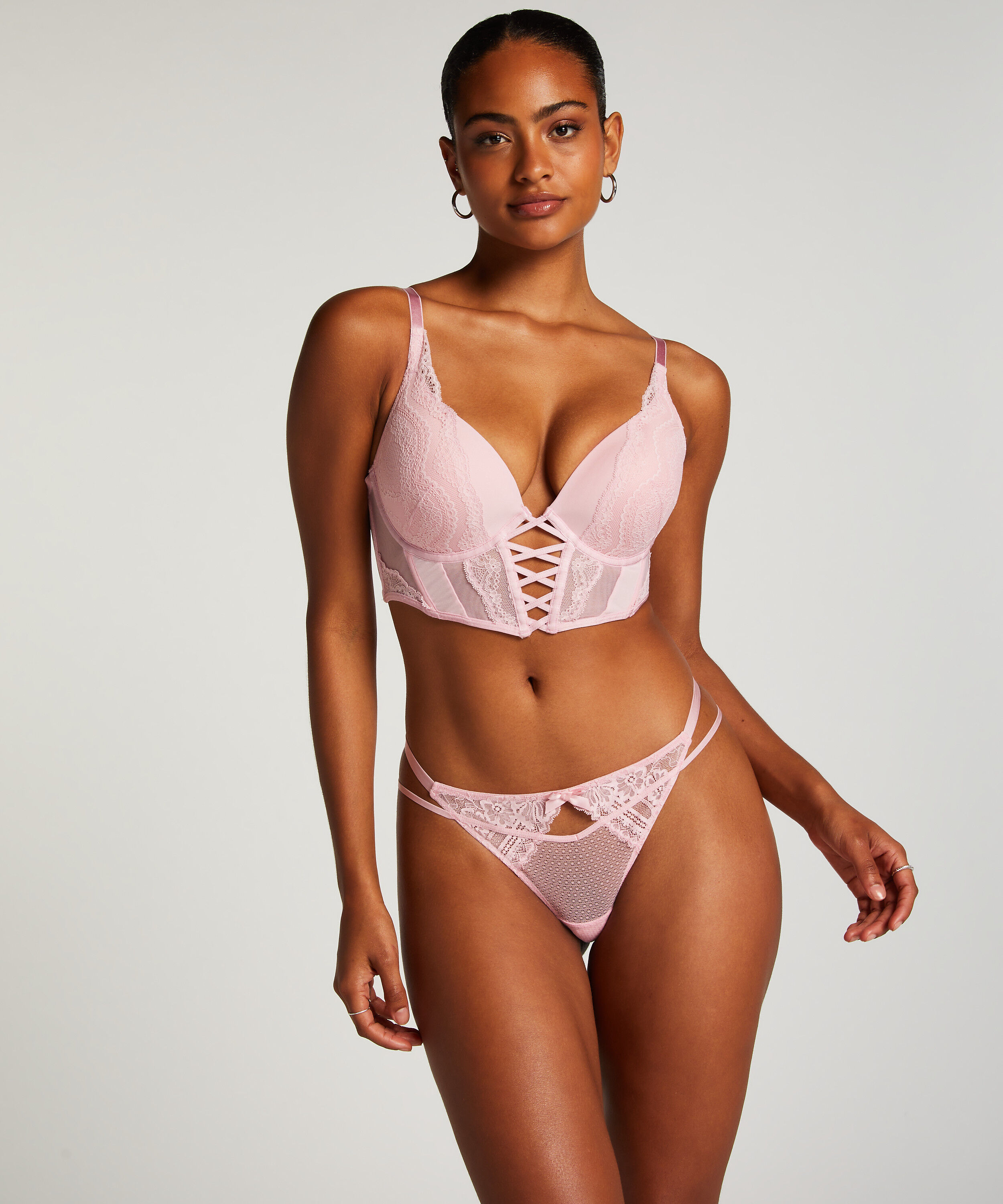 Jules Thong, Pink