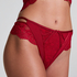 Coco Thong, Red
