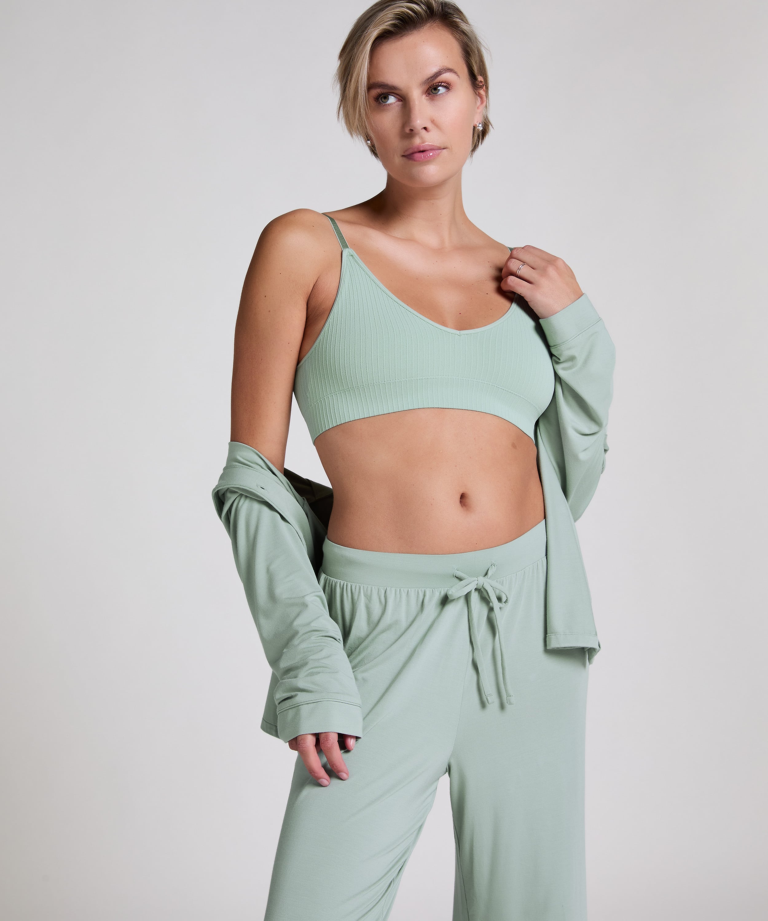 Essential Jersey Long-Sleeved Jacket, Green, main