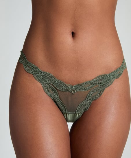 Shae Thong, Green