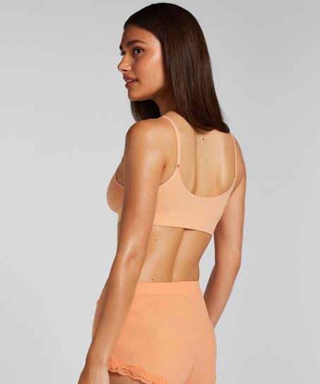 Dianne Bralette, Orange