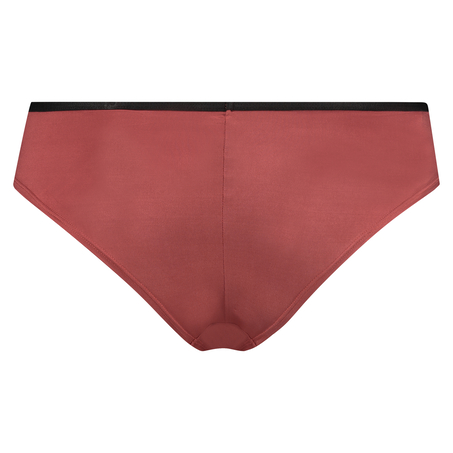 Lina Brazilian, Red
