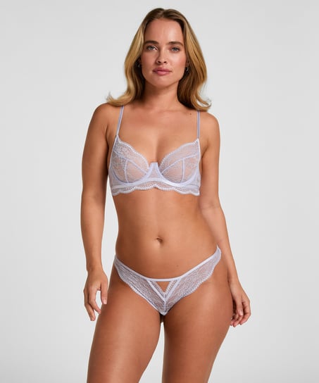 Isabelle Cheekini, Purple