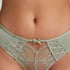 Gunila Cheekini, Green