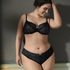 Marina Brazilian, Black
