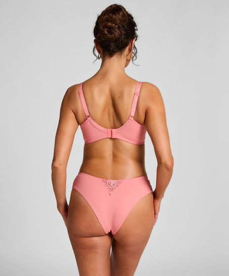 Brazilian Diva, Pink