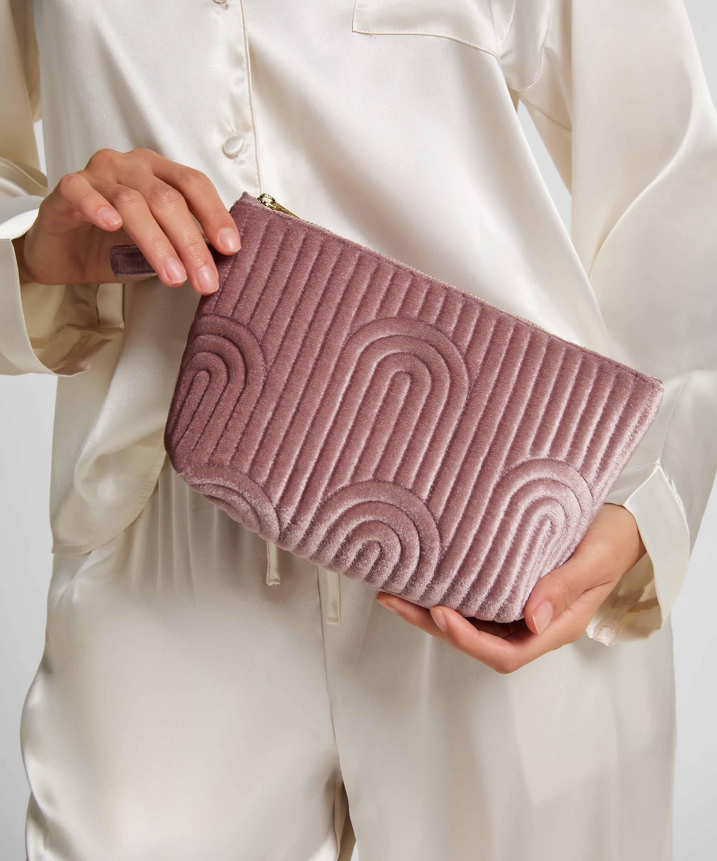 Velour Make-Up Bag Small, Purple, main