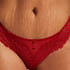Daisy Thong, Red