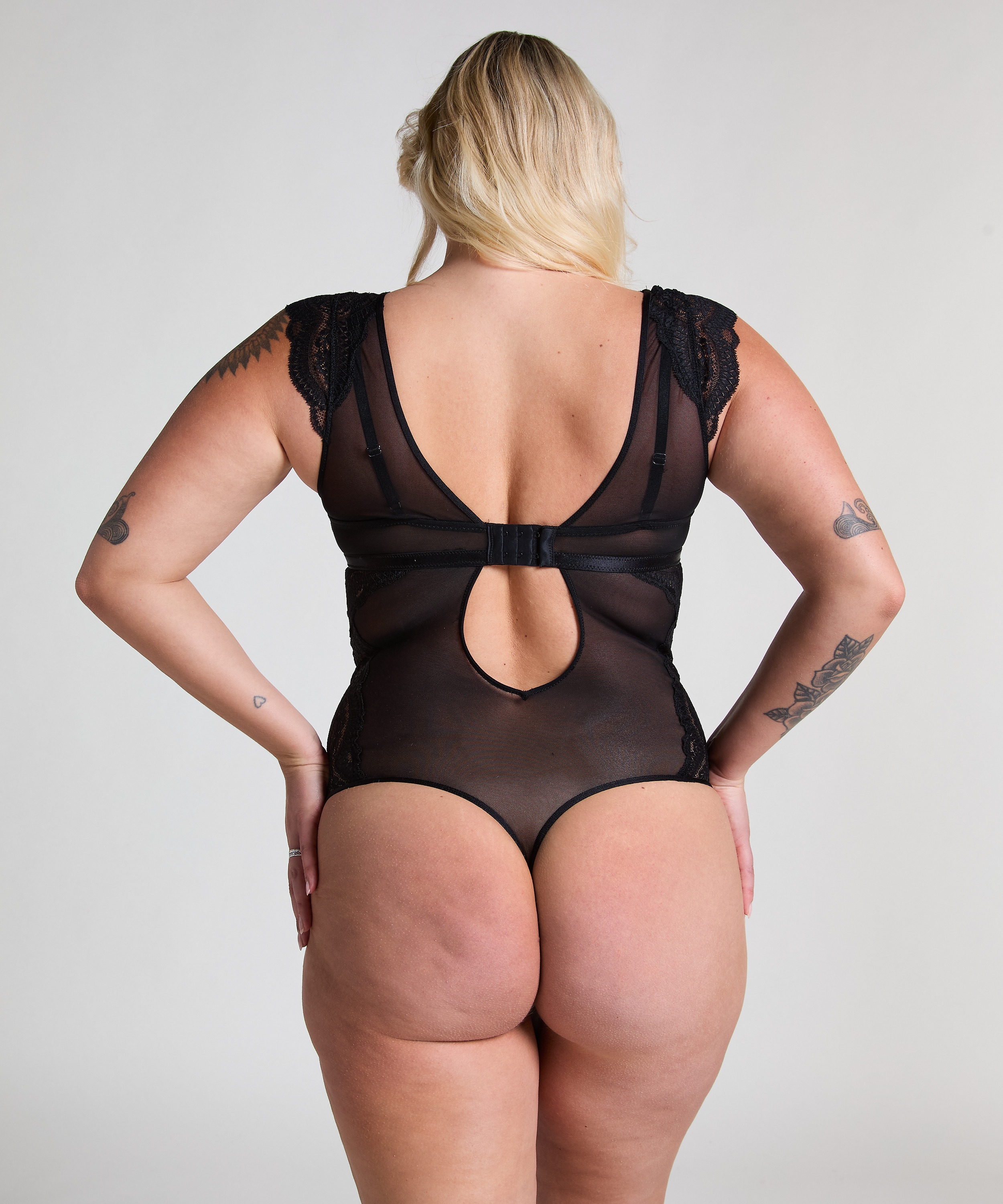 Ellis body, Black, main