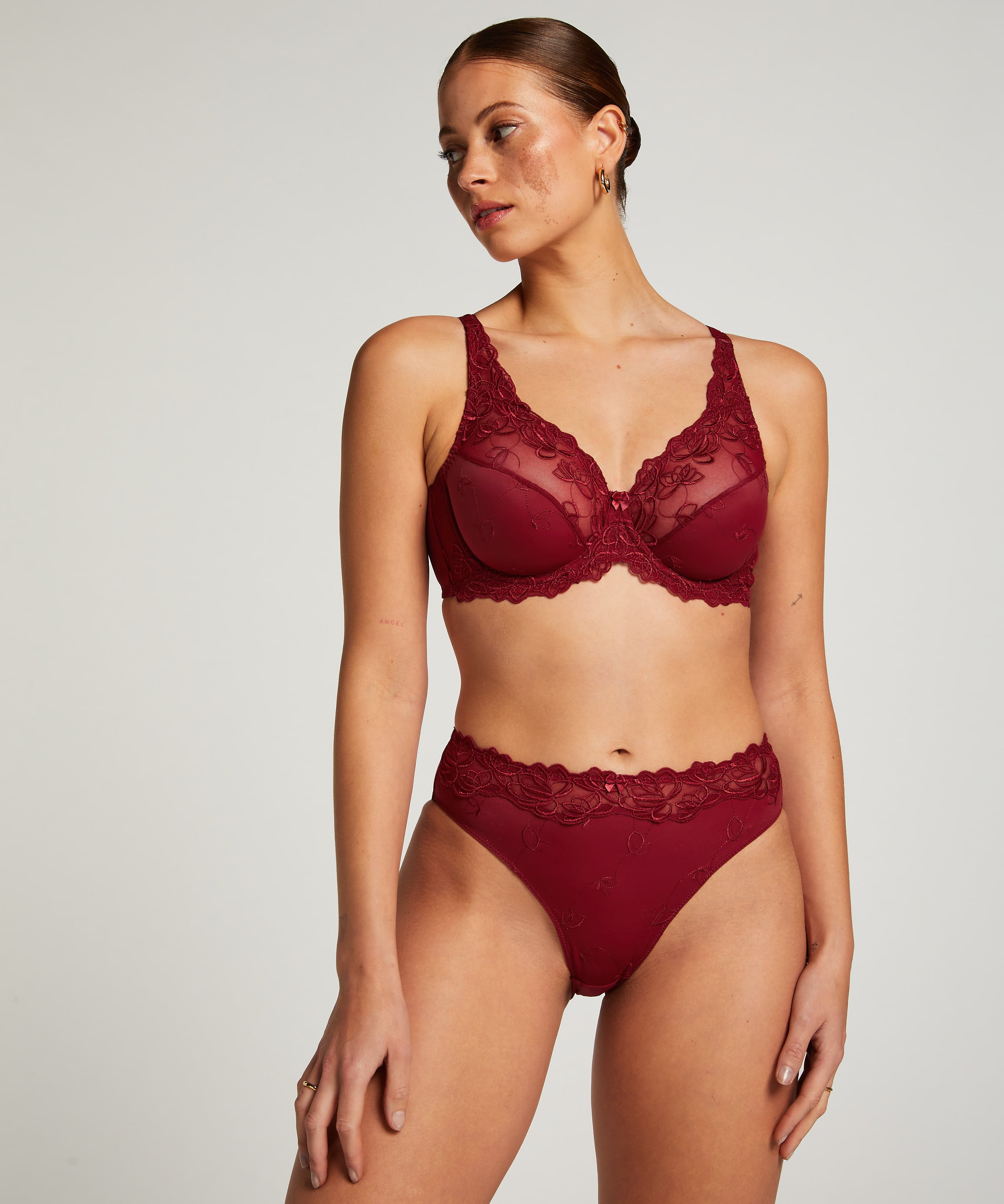 Diva Non-Padded Underwired Bra, Red, main