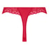 Juliette Thong, Red