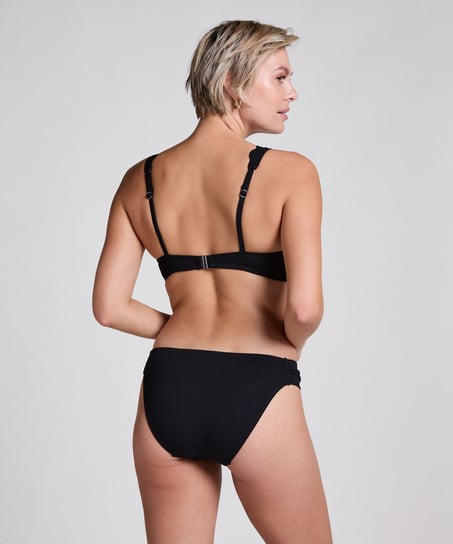 Scallop Rio Bikini Bottoms, Black