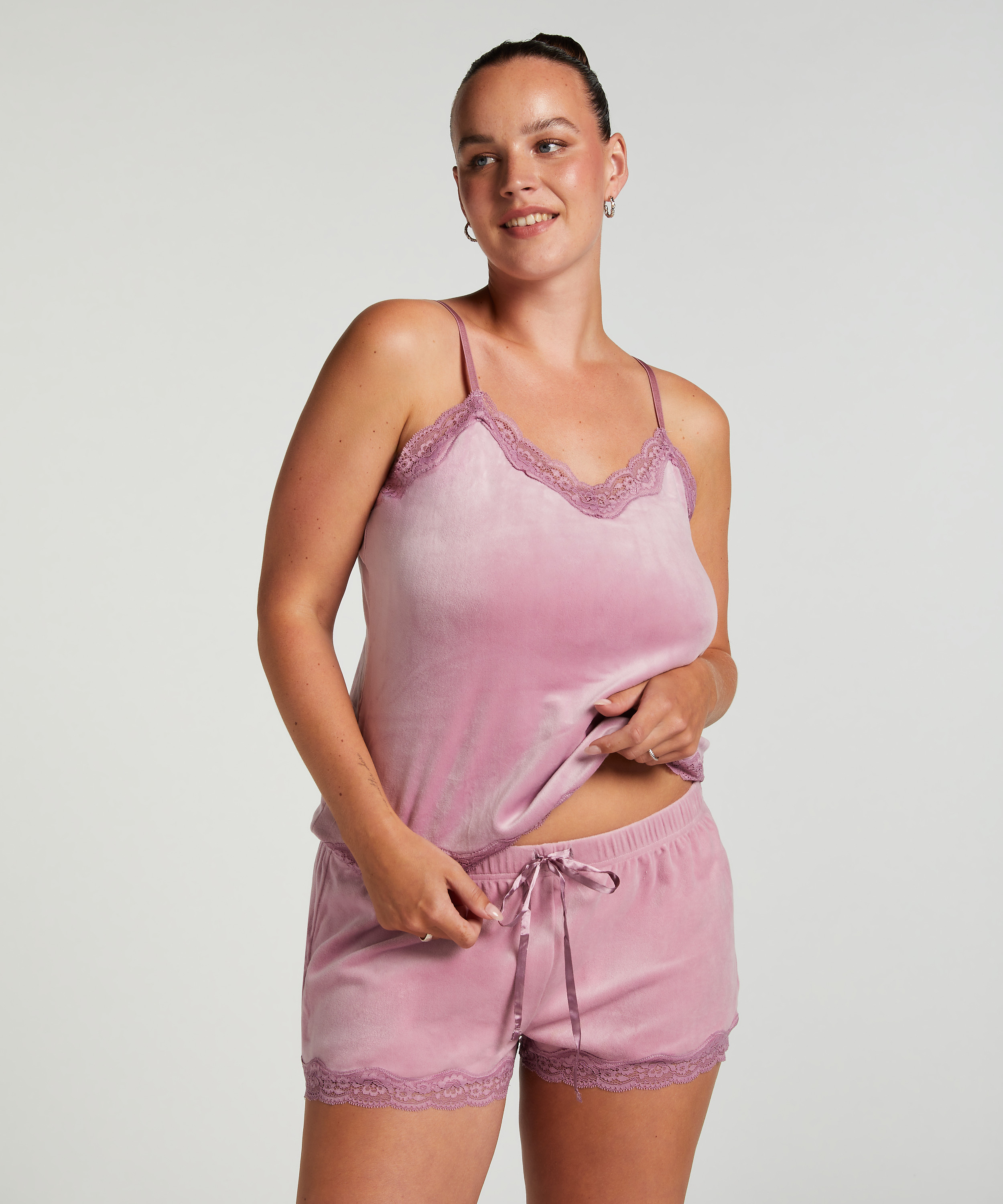 Velvet lace shorts, Purple, main