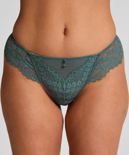 Daisy Thong, Blue
