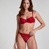 Sully Thong, Red